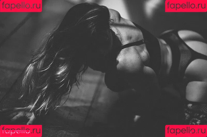 Eva Evk Onlyfans Photo Gallery 