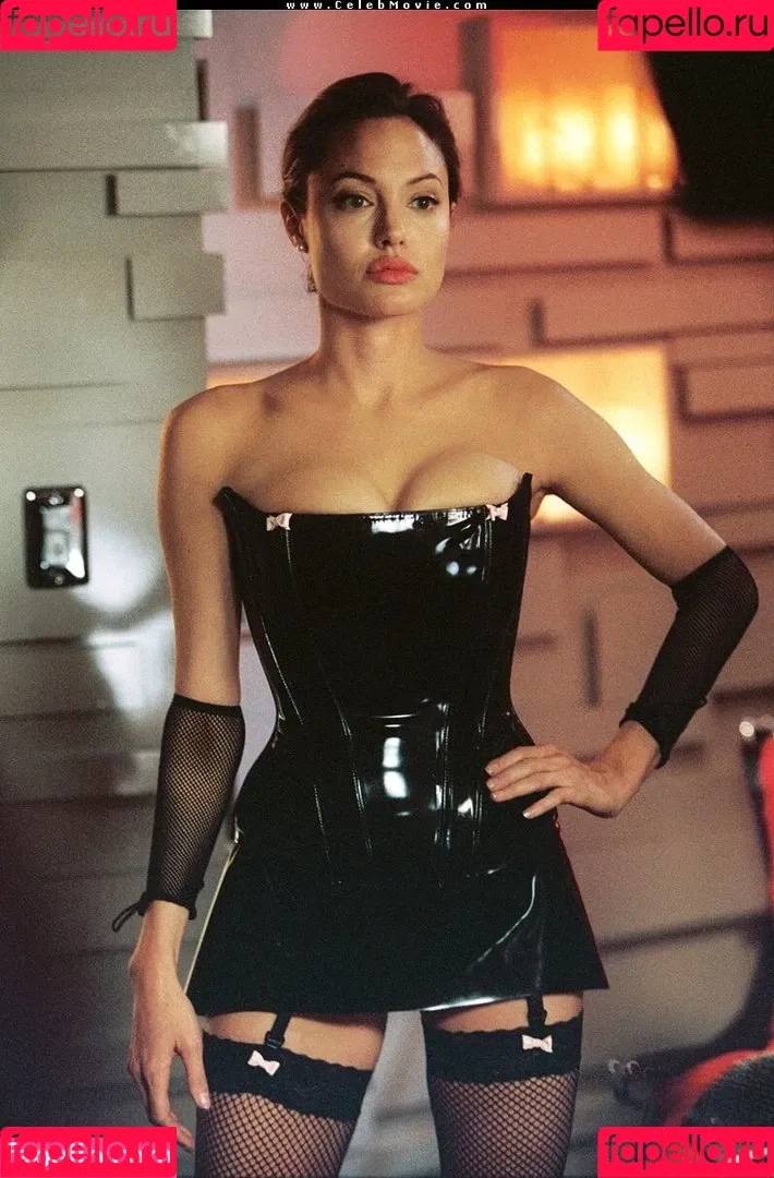 Angelina Jolie Onlyfans Photo Gallery 