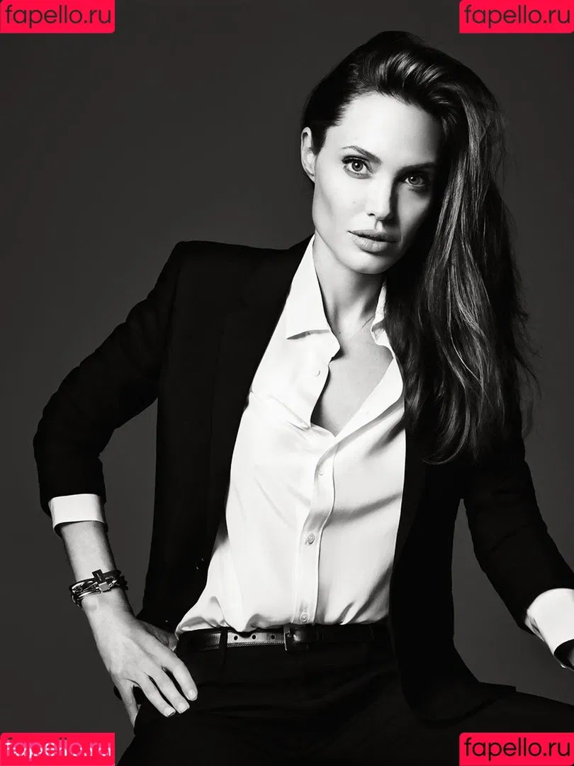 Angelina Jolie Onlyfans Photo Gallery 