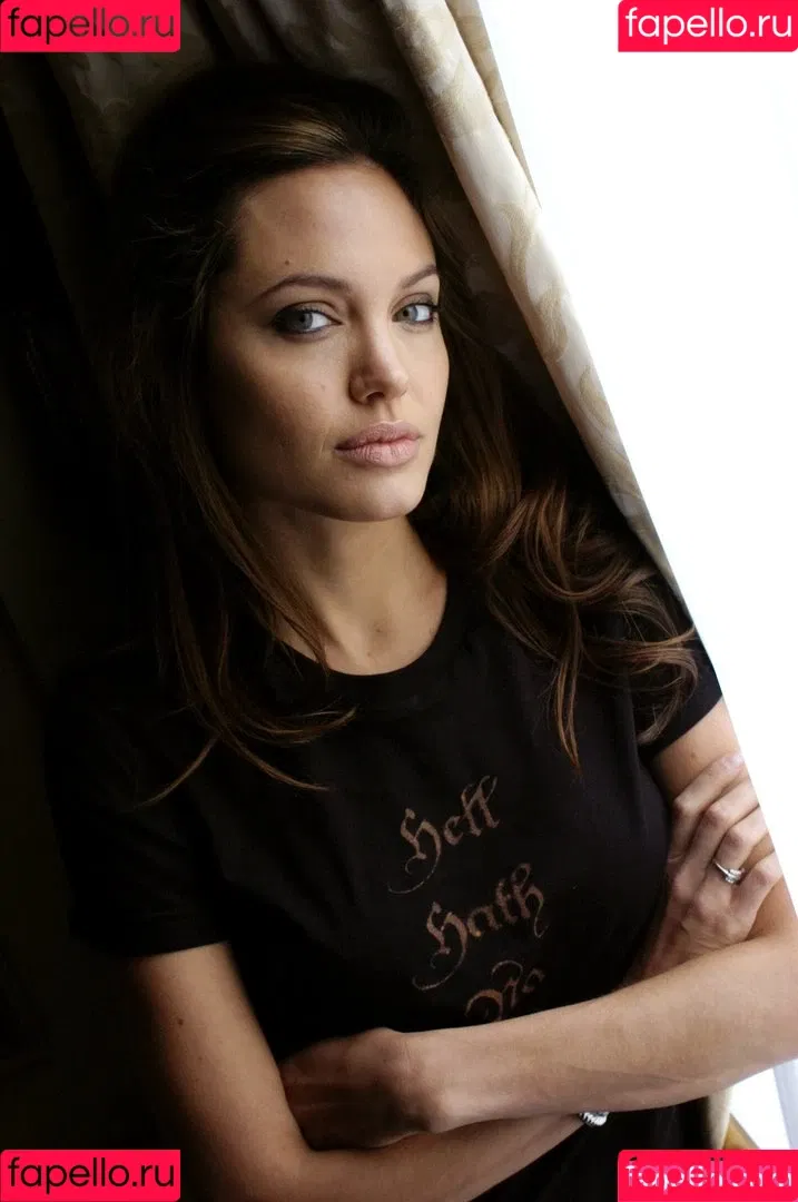 Angelina Jolie Onlyfans Photo Gallery 
