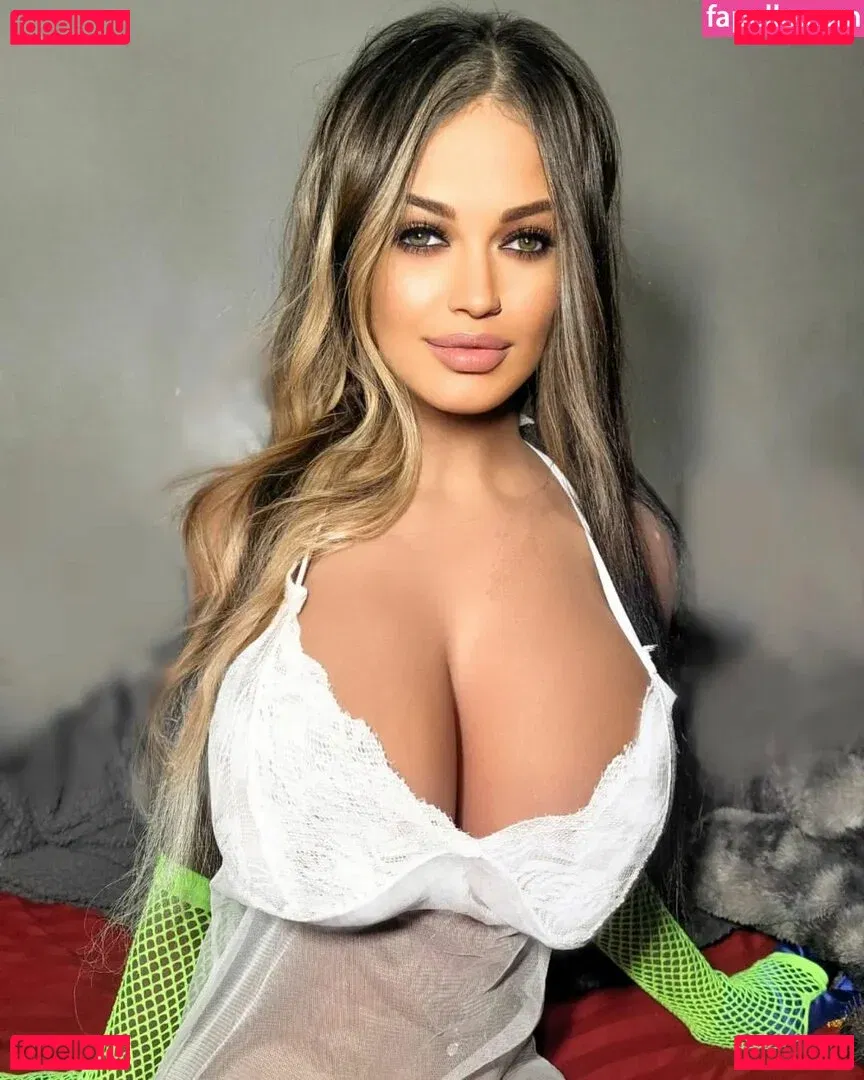 Marel Nova Onlyfans Photo Gallery 