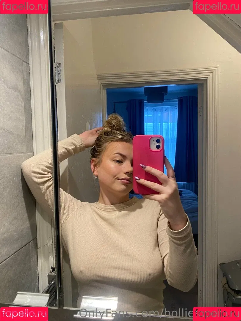 holliesworldd Onlyfans Photo Gallery 