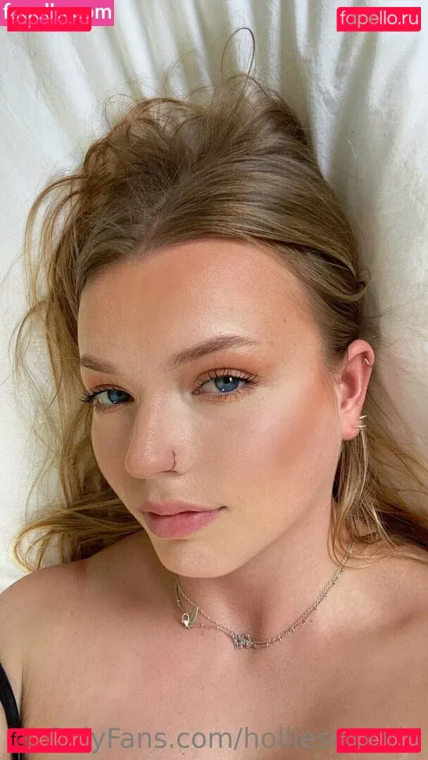 holliesworldd Onlyfans Photo Gallery 