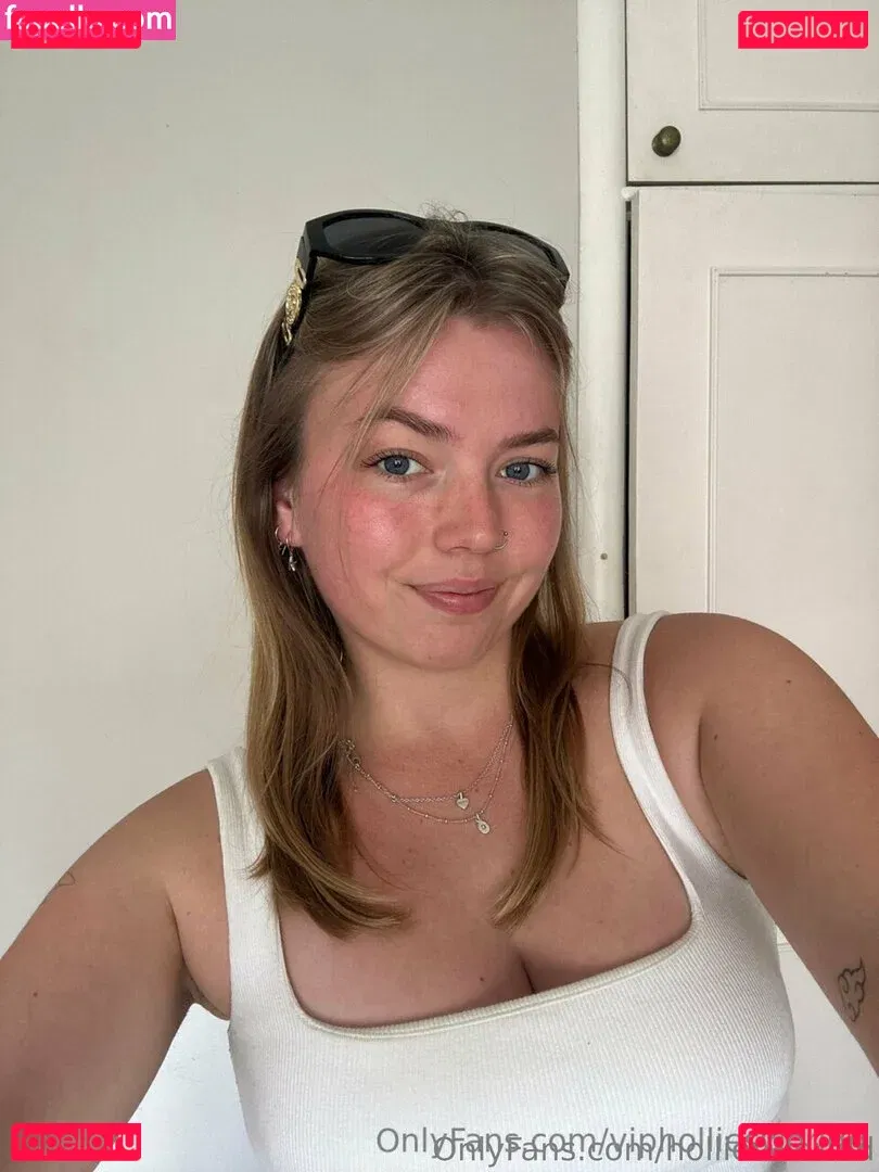 holliesworldd Onlyfans Photo Gallery 