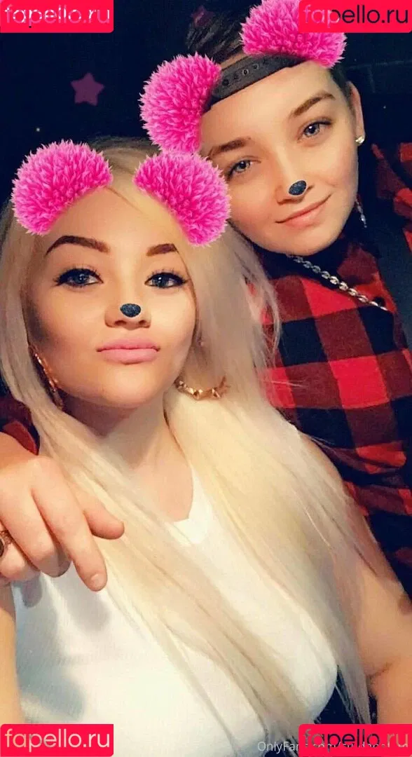 reallesbiansx Onlyfans Photo Gallery 