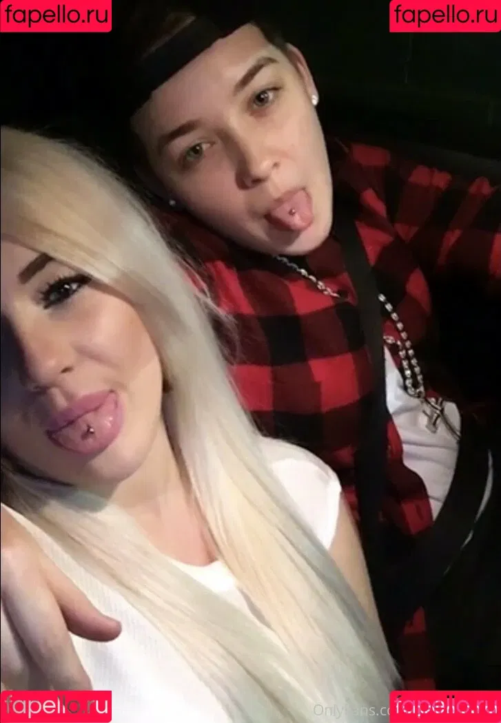 reallesbiansx Onlyfans Photo Gallery 