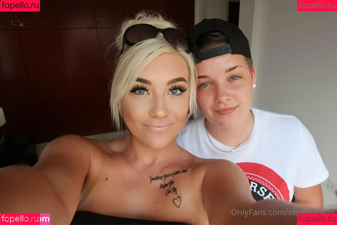 reallesbiansx Onlyfans Photo Gallery 