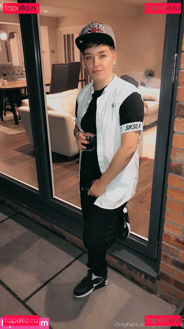 reallesbiansx Onlyfans Photo Gallery 