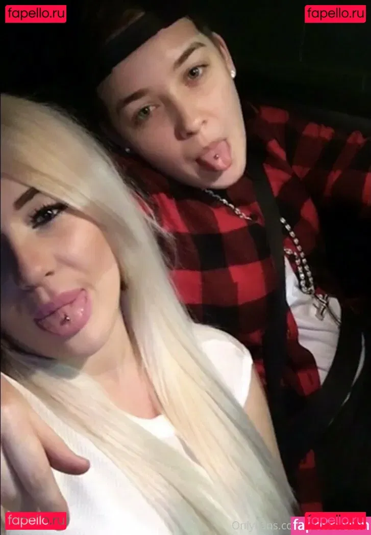 reallesbiansx Onlyfans Photo Gallery 