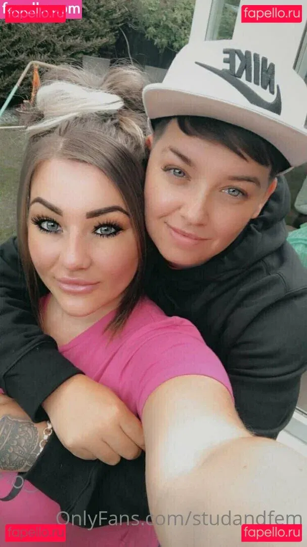 reallesbiansx Onlyfans Photo Gallery 