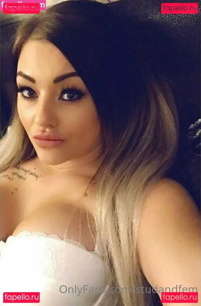 reallesbiansx Onlyfans Photo Gallery 