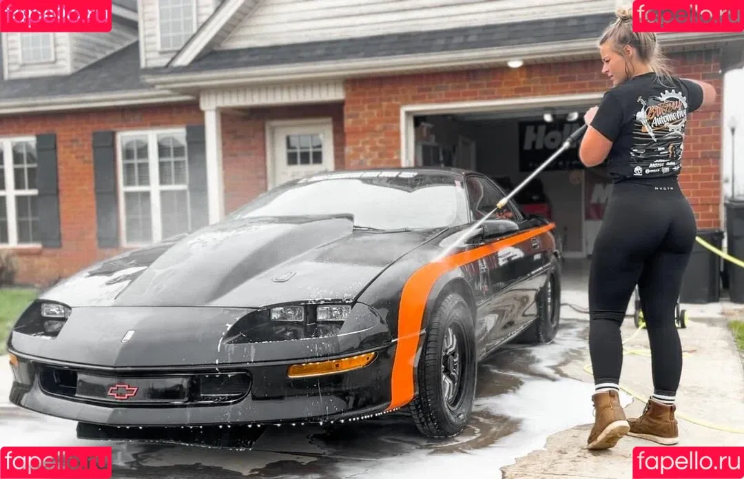 Britney Automotive Onlyfans Photo Gallery 