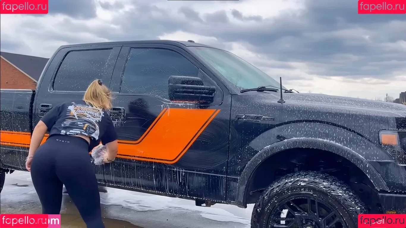Britney Automotive Onlyfans Photo Gallery 
