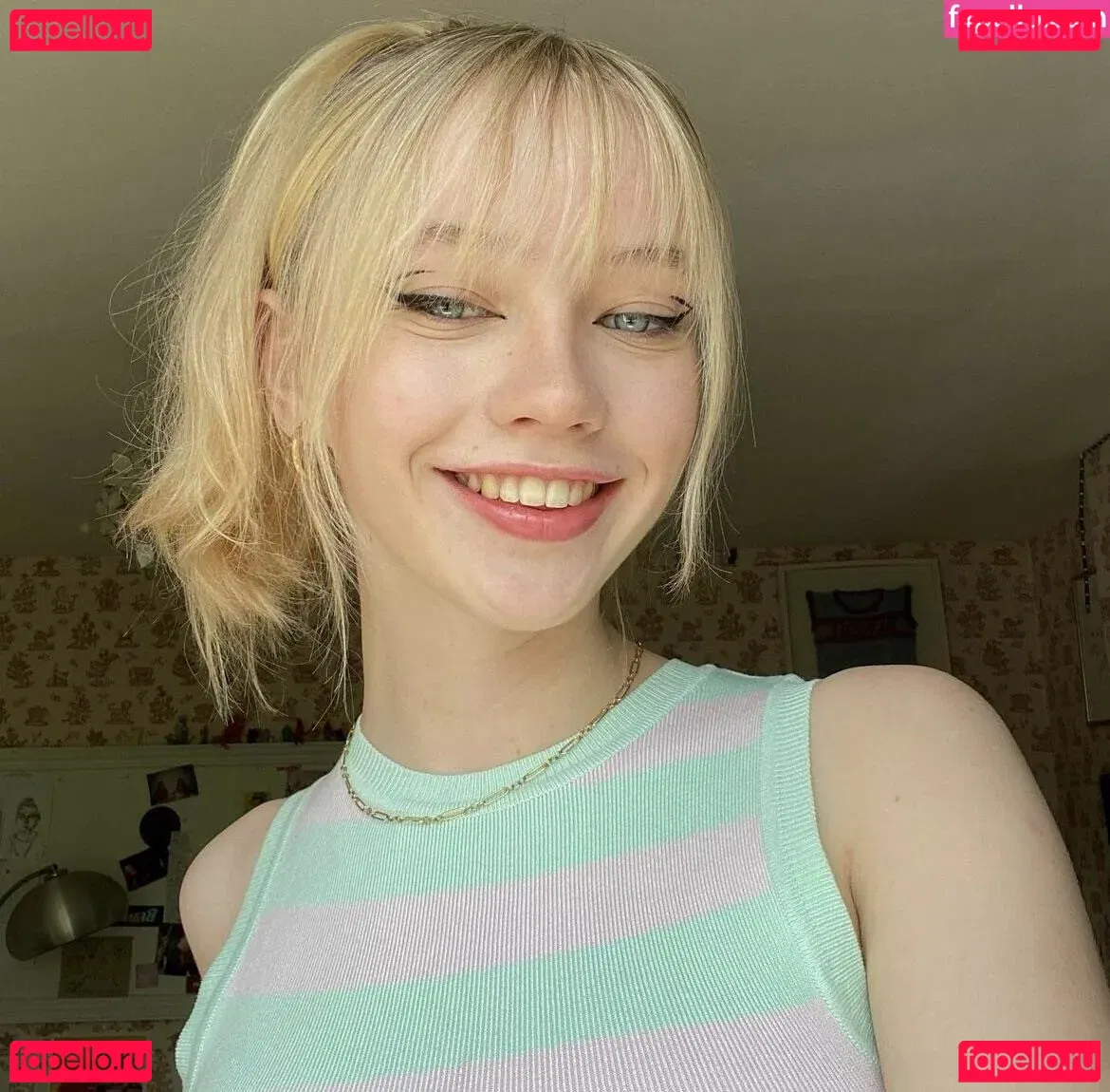 lilli.clark Onlyfans Photo Gallery 