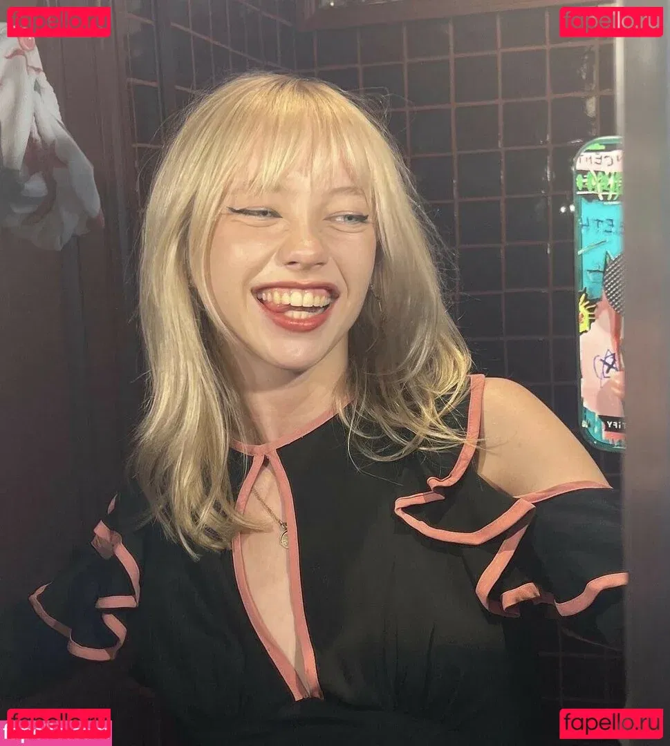 lilli.clark Onlyfans Photo Gallery 