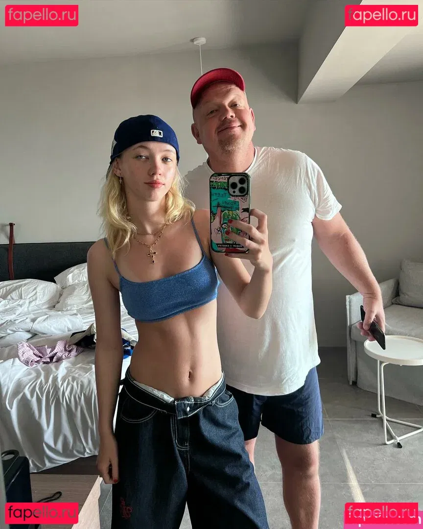 lilli.clark Onlyfans Photo Gallery 