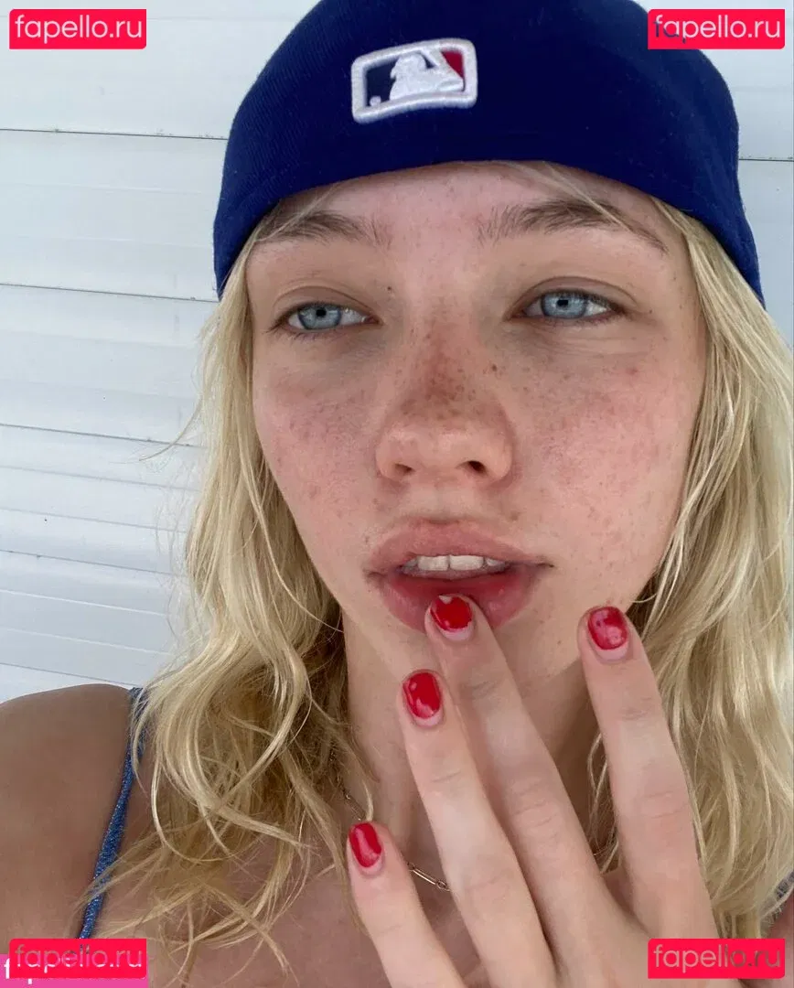 lilli.clark Onlyfans Photo Gallery 