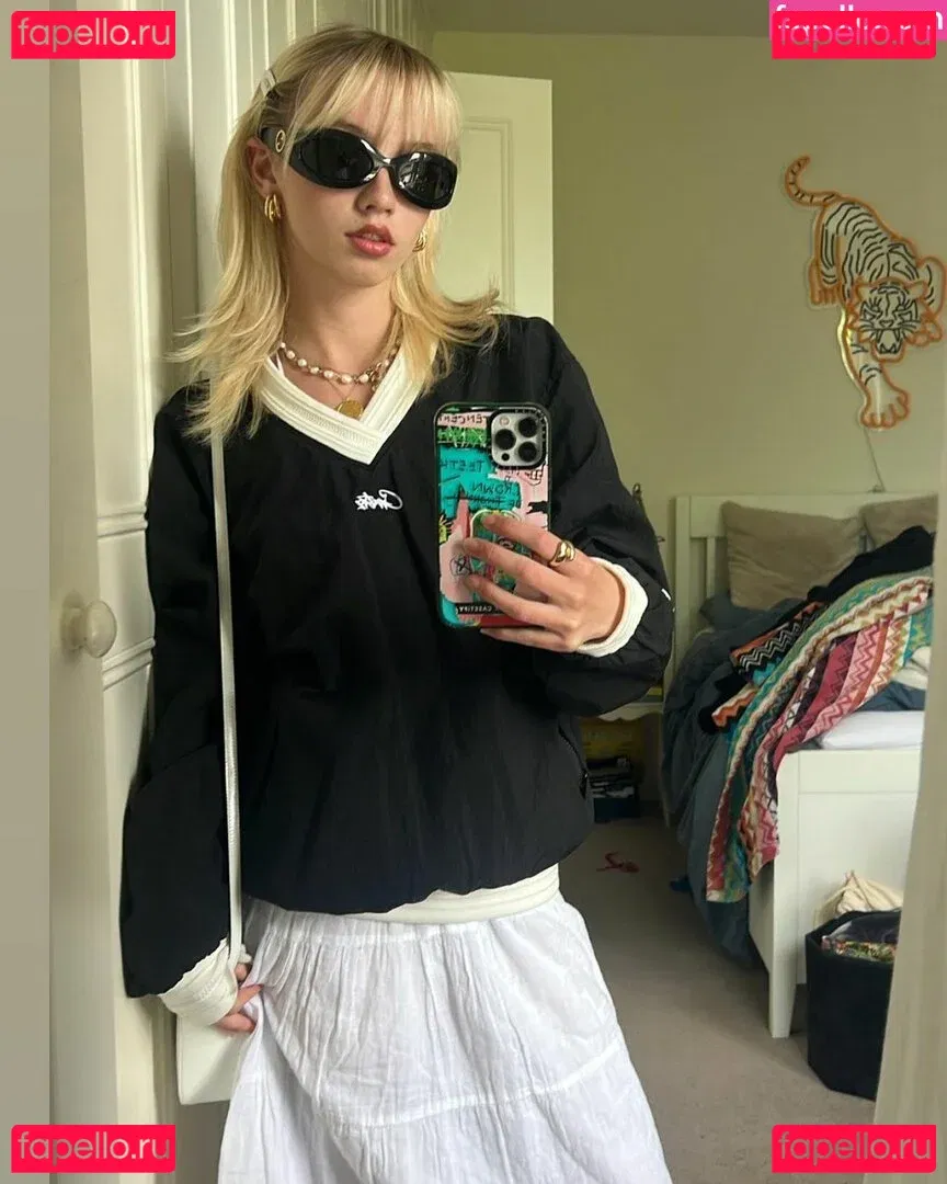 lilli.clark Onlyfans Photo Gallery 