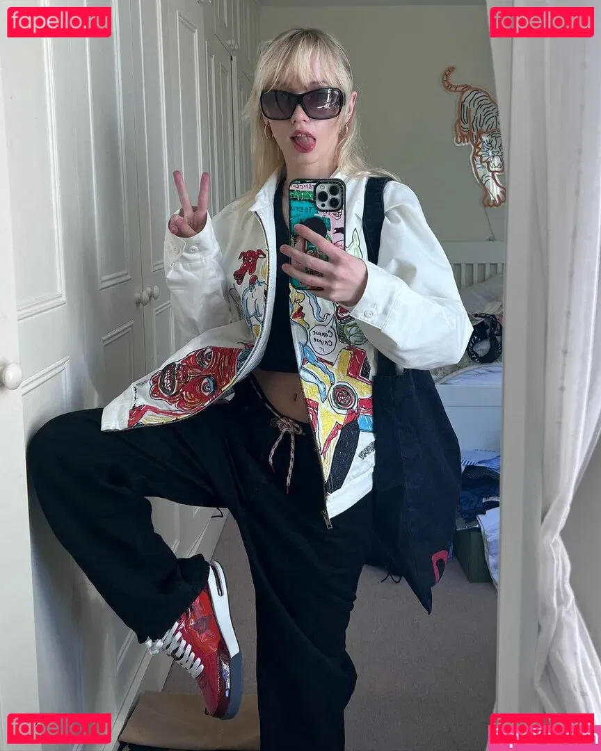 lilli.clark Onlyfans Photo Gallery 