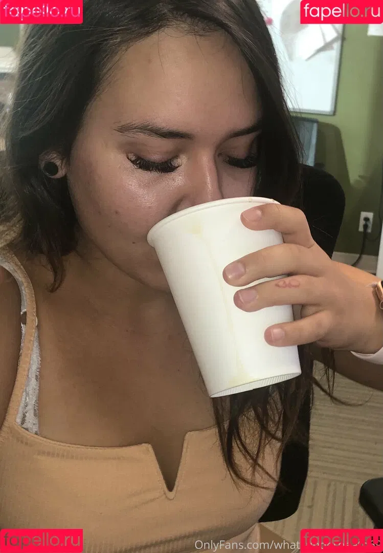 whatsunderneath69 Onlyfans Photo Gallery 