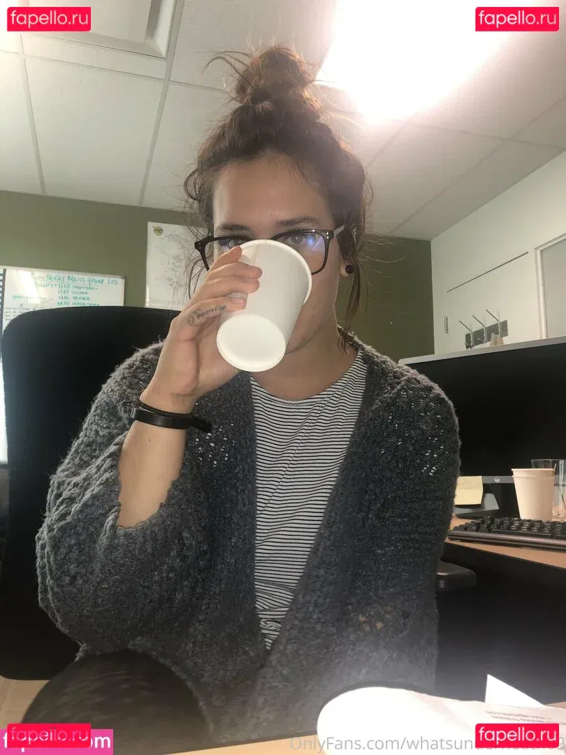 whatsunderneath69 Onlyfans Photo Gallery 