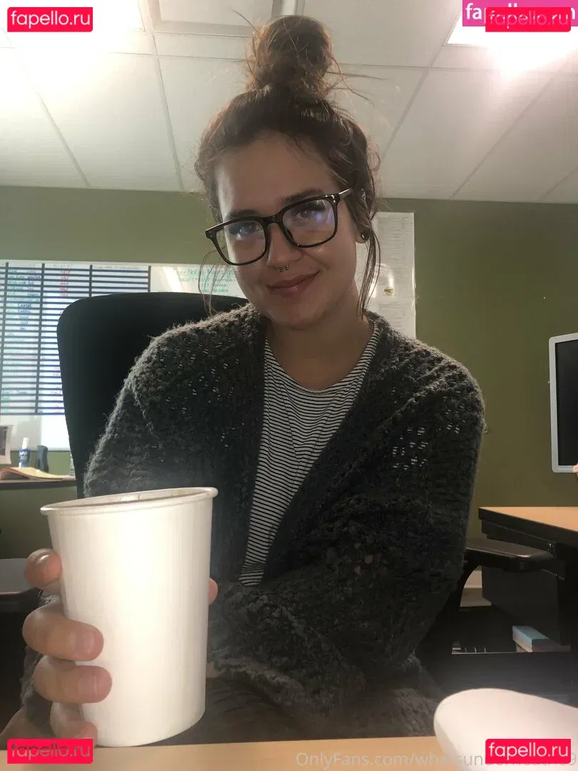 whatsunderneath69 Onlyfans Photo Gallery 