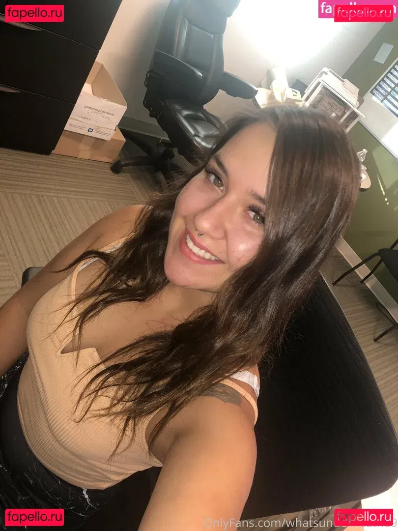 whatsunderneath69 Onlyfans Photo Gallery 