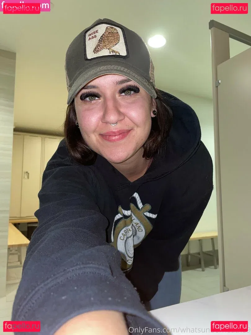 whatsunderneath69 Onlyfans Photo Gallery 