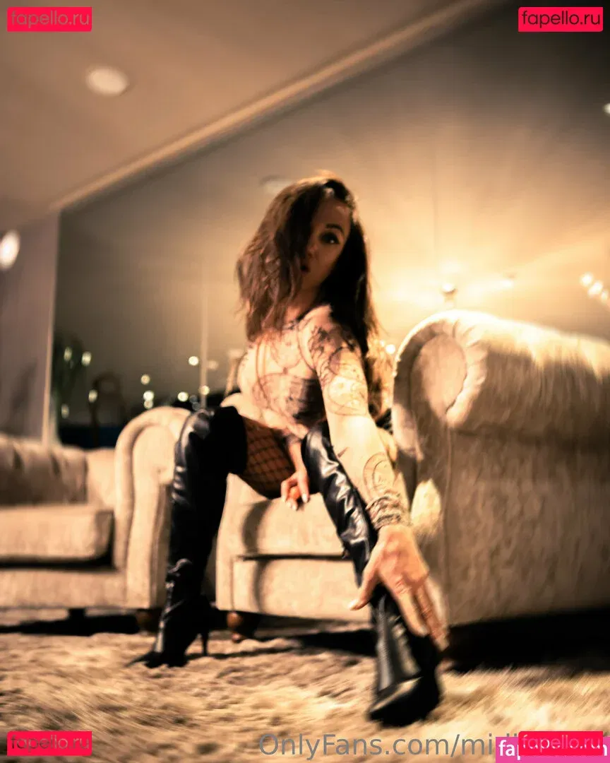 Midjushow Onlyfans Photo Gallery 