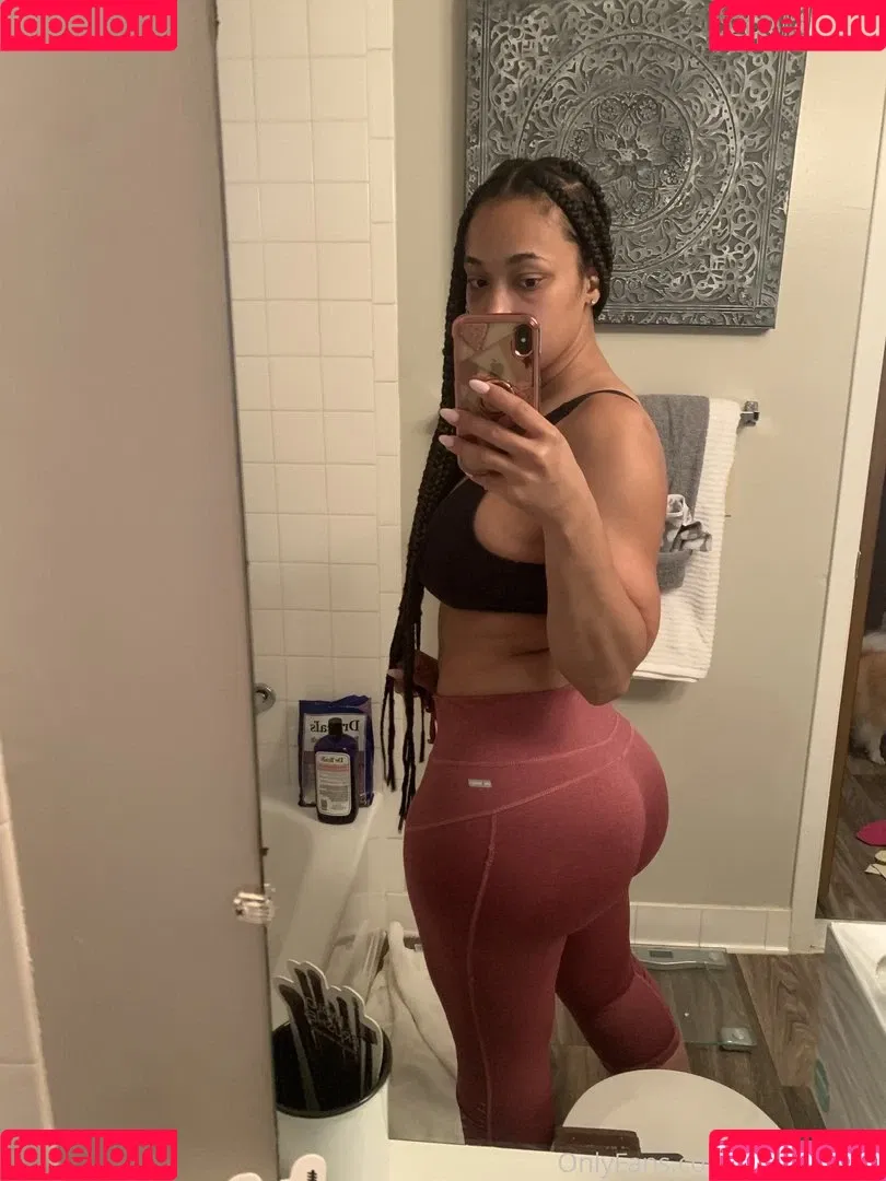 Robyn Banks Onlyfans Photo Gallery 
