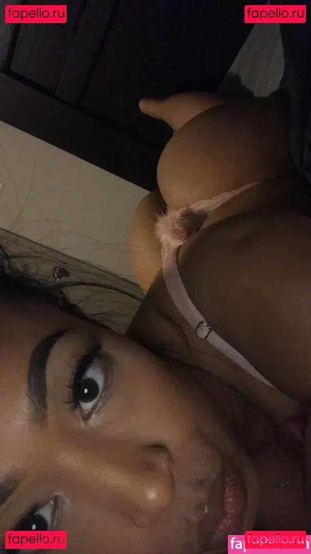 Robyn Banks Onlyfans Photo Gallery 