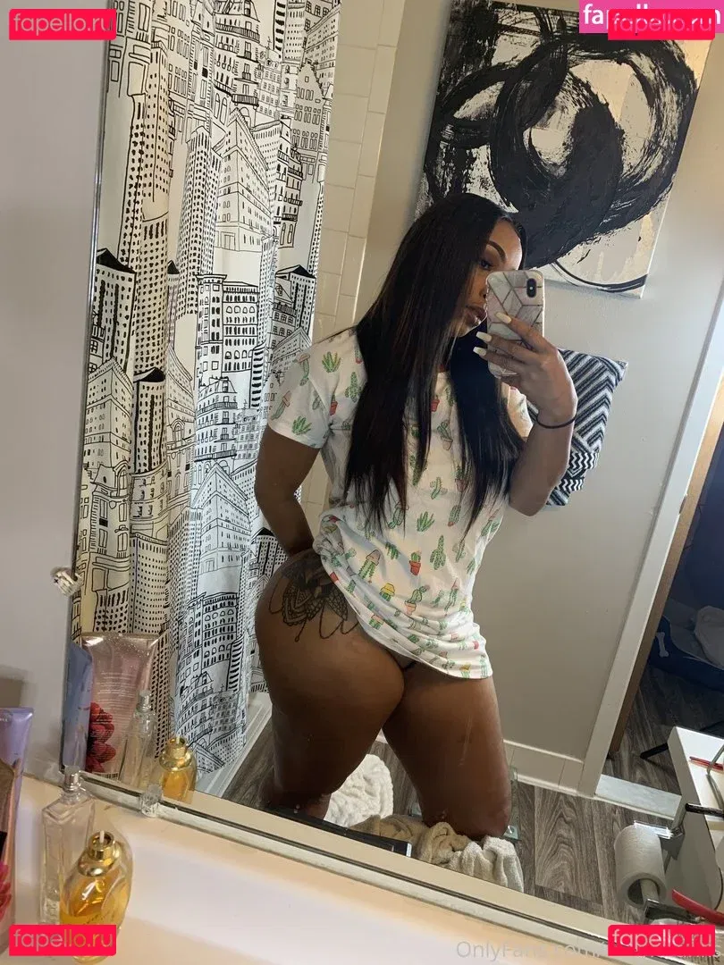 Robyn Banks Onlyfans Photo Gallery 