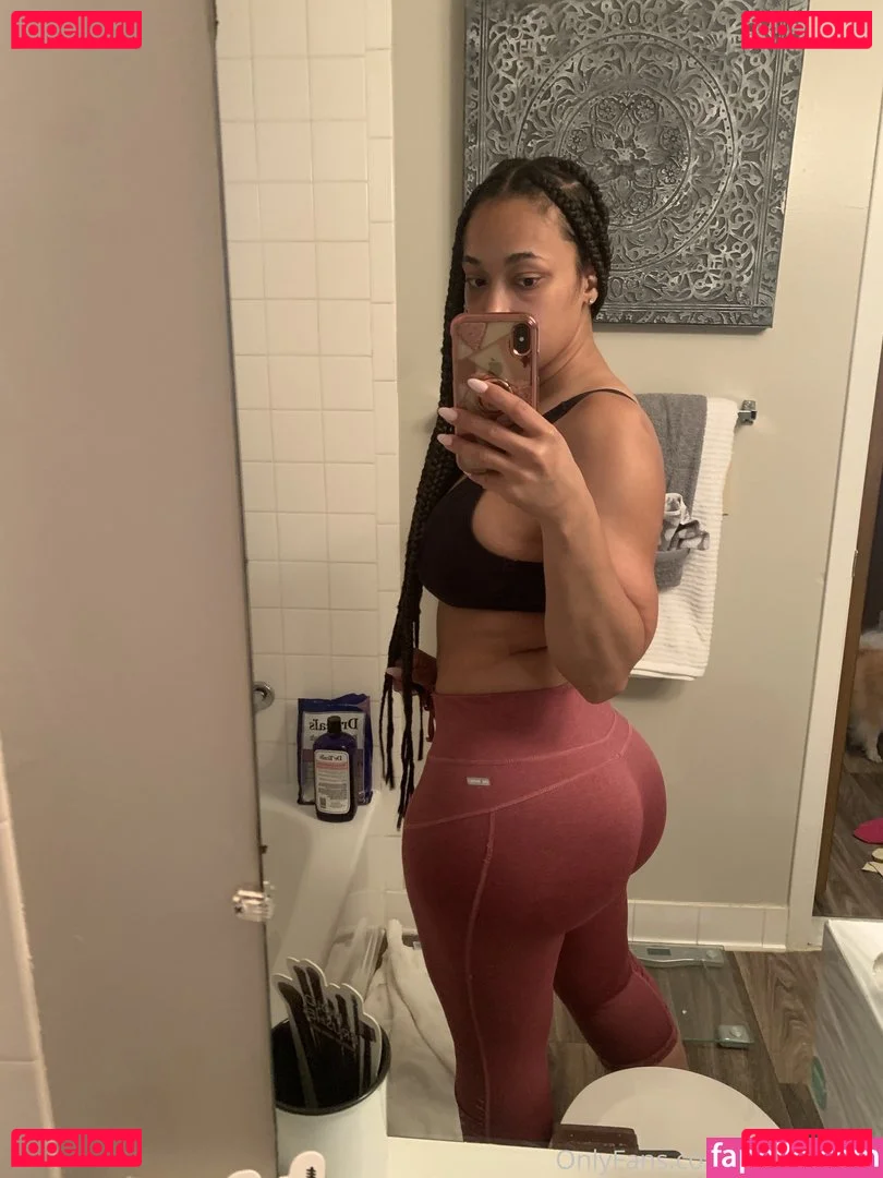 Robyn Banks Onlyfans Photo Gallery 