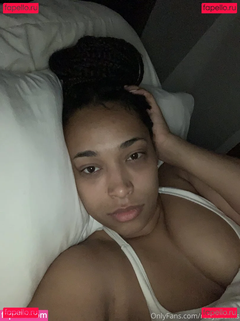 Robyn Banks Onlyfans Photo Gallery 