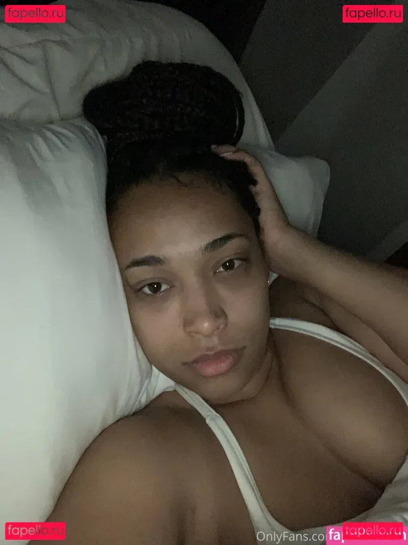 Robyn Banks Onlyfans Photo Gallery 