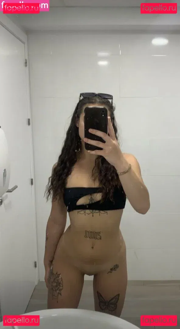 Zoehenrixx Onlyfans Photo Gallery 