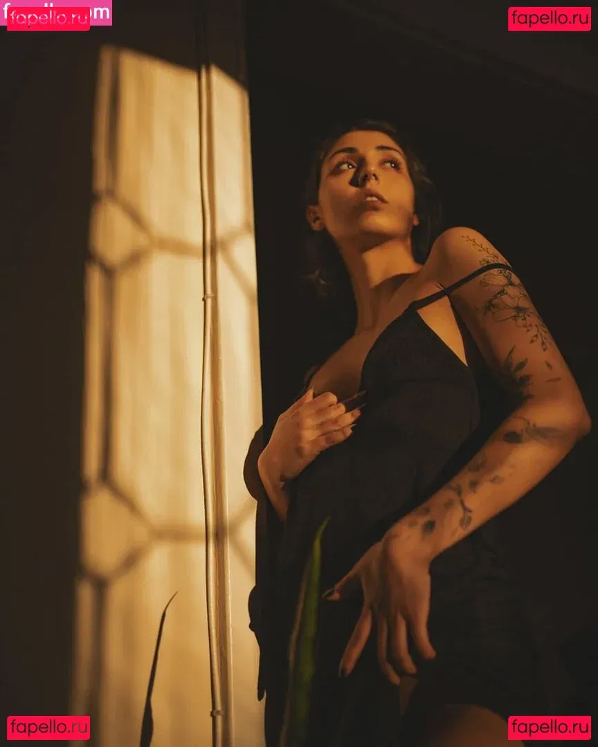 _naissance Onlyfans Photo Gallery 