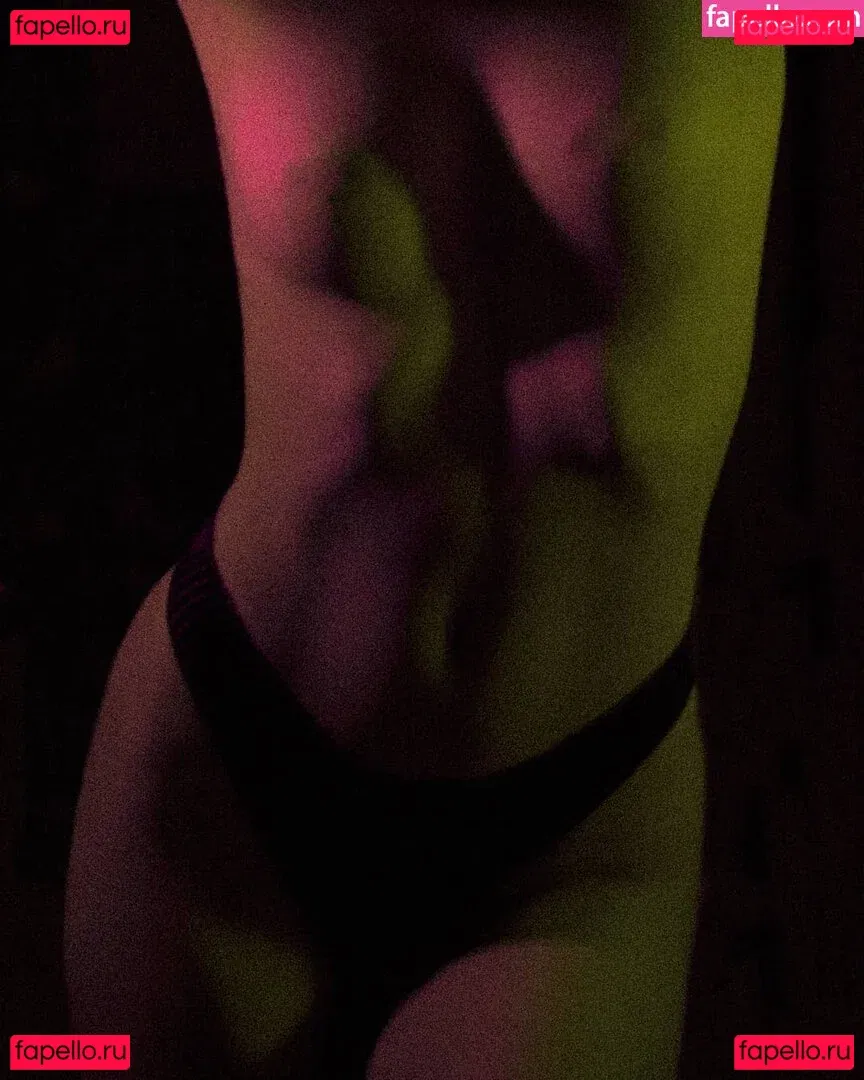 _naissance Onlyfans Photo Gallery 