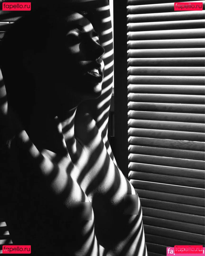 _naissance Onlyfans Photo Gallery 