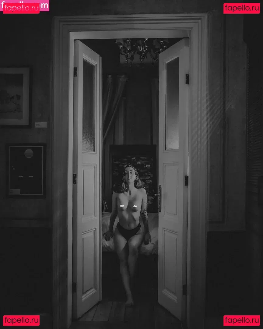 _naissance Onlyfans Photo Gallery 