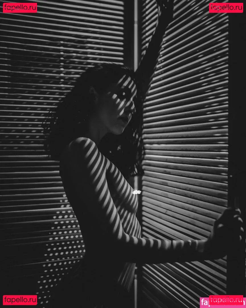 _naissance Onlyfans Photo Gallery 