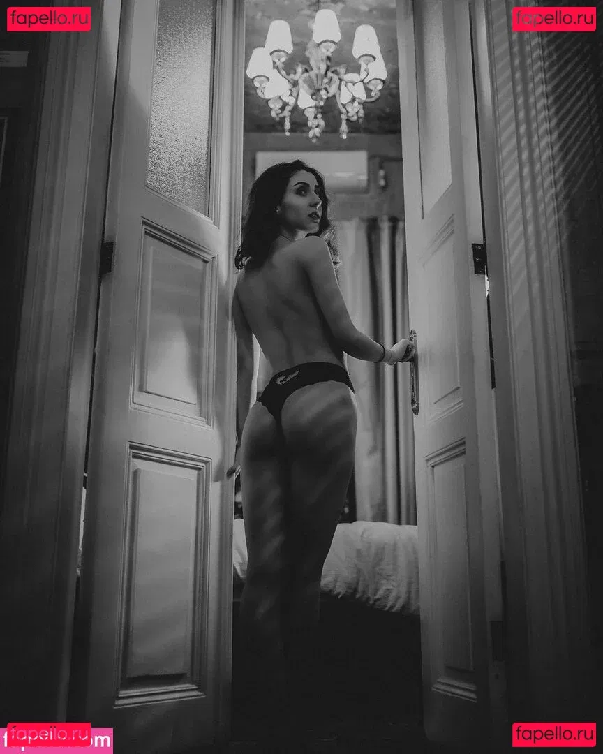 _naissance Onlyfans Photo Gallery 