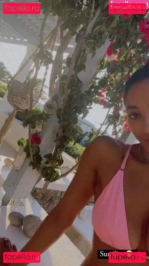 Shirin Olivia Onlyfans Photo Gallery 