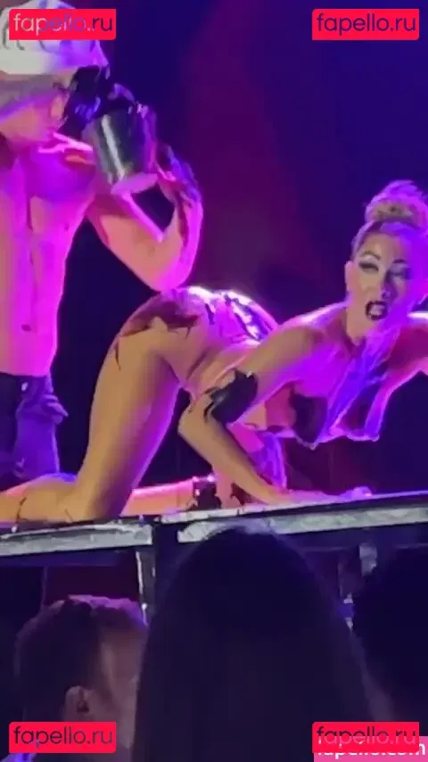 Shirin Olivia Onlyfans Photo Gallery 