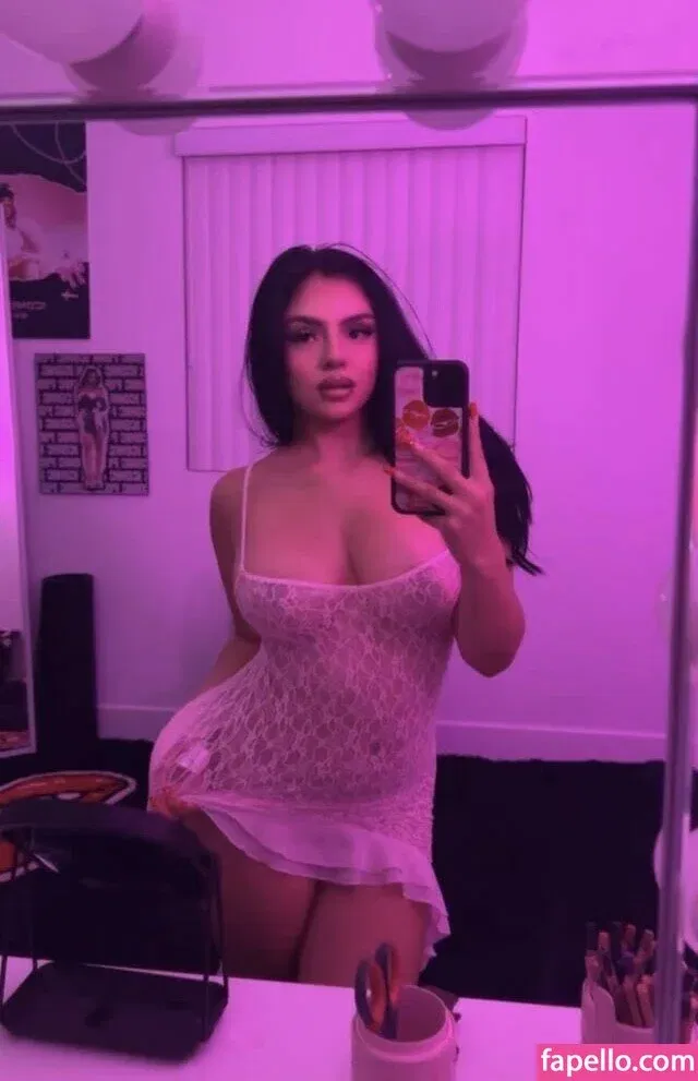 Evelyn Ortiz Onlyfans Photo Gallery 