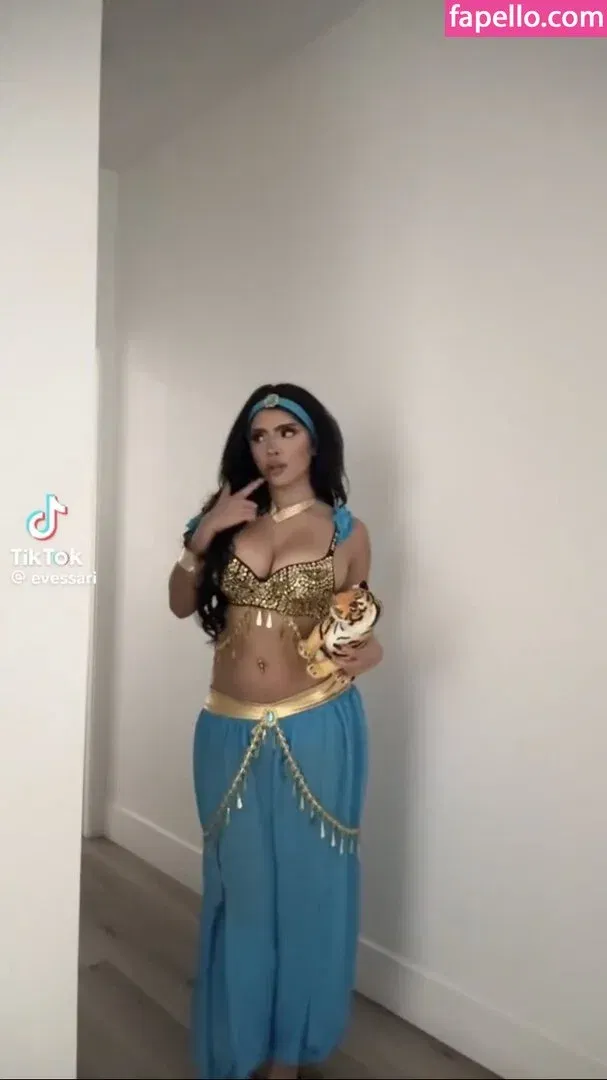 Evelyn Ortiz Onlyfans Photo Gallery 