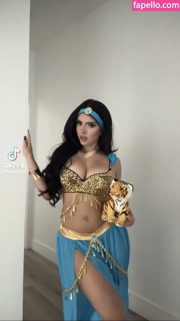 Evelyn Ortiz Onlyfans Photo Gallery 