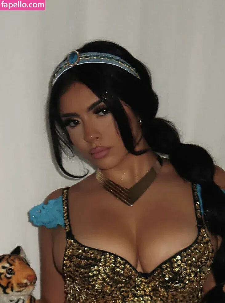 Evelyn Ortiz Onlyfans Photo Gallery 