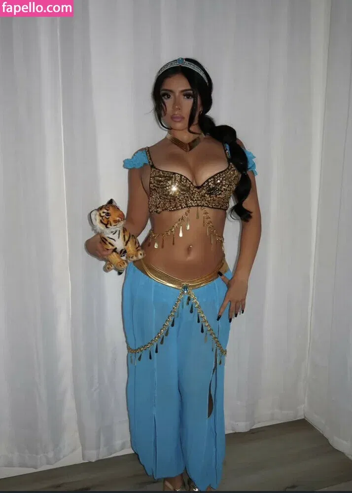 Evelyn Ortiz Onlyfans Photo Gallery 