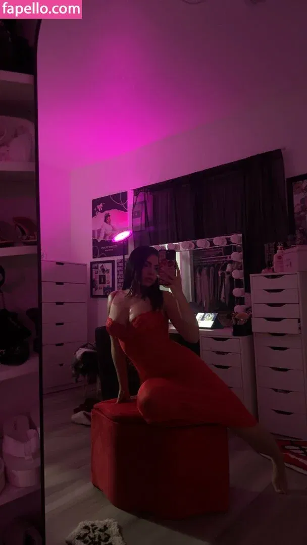 Evelyn Ortiz Onlyfans Photo Gallery 